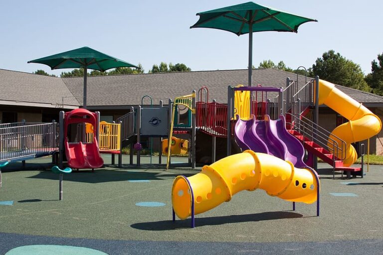outdoor playhouses