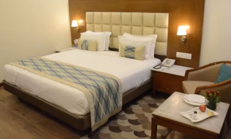cheap hotel in Gomti Nagar, Lucknow