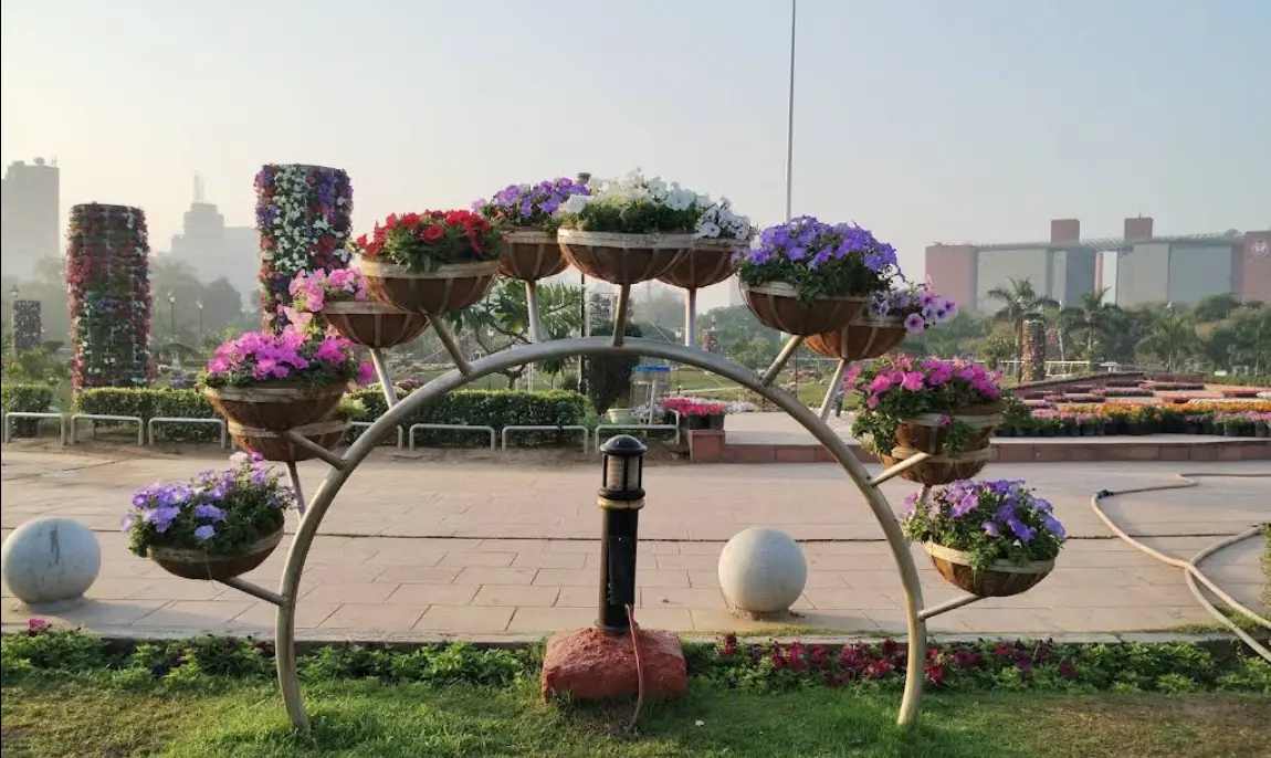 Central Park, Rajiv Chowk