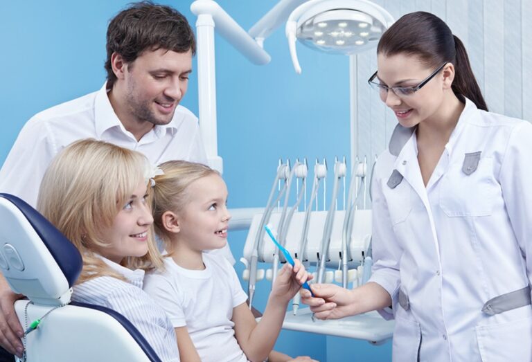 Family Dentists Monitor