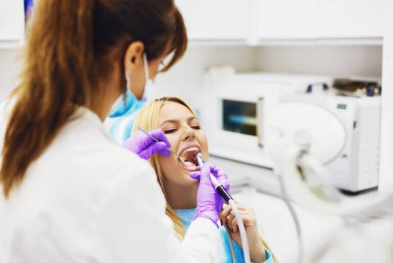 dentist in Allen Park, MI